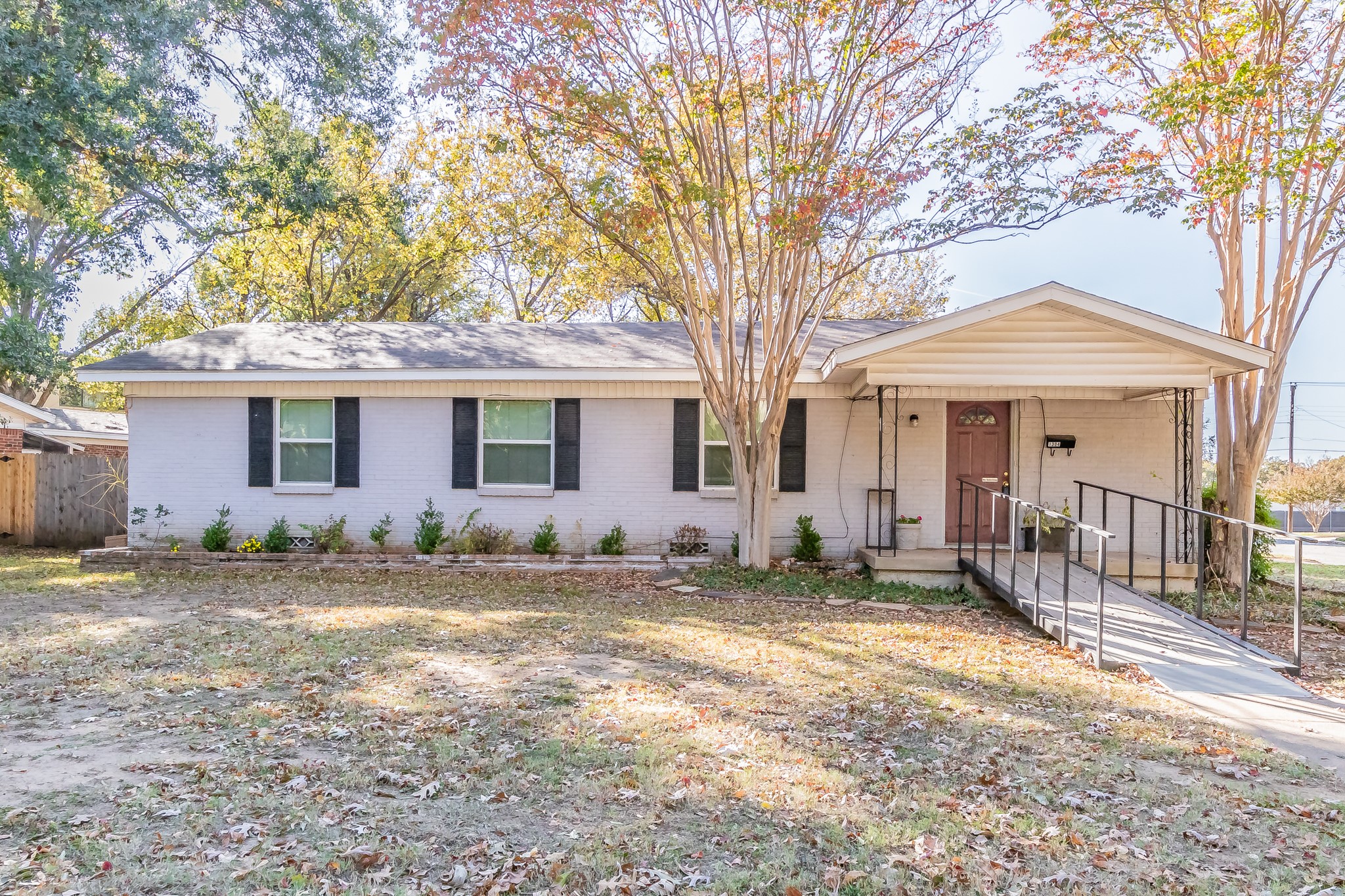 1304 Waggoner Drive Arlington TX 76013