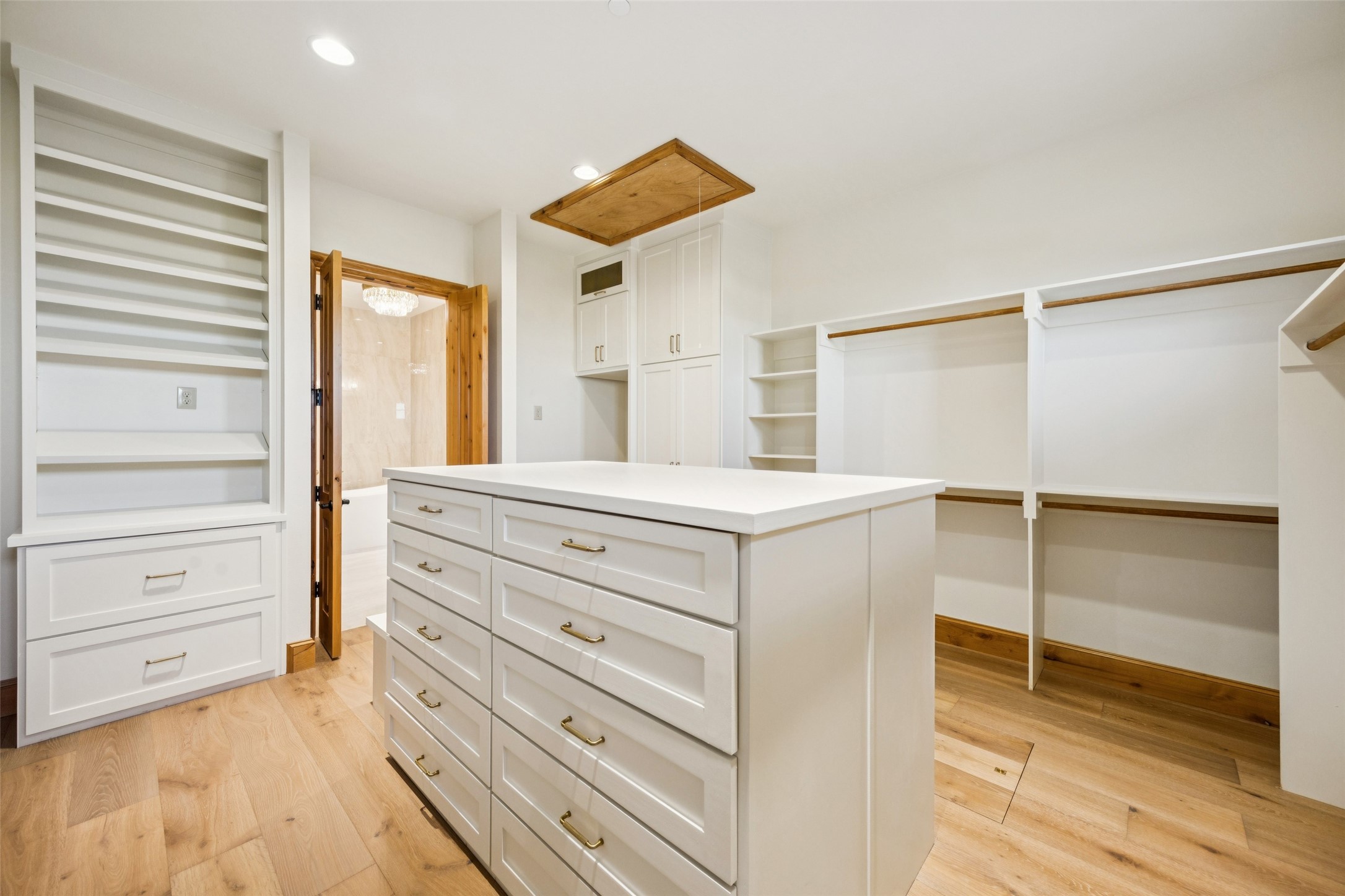 16 Catalonia Drive Westlake TX 76262