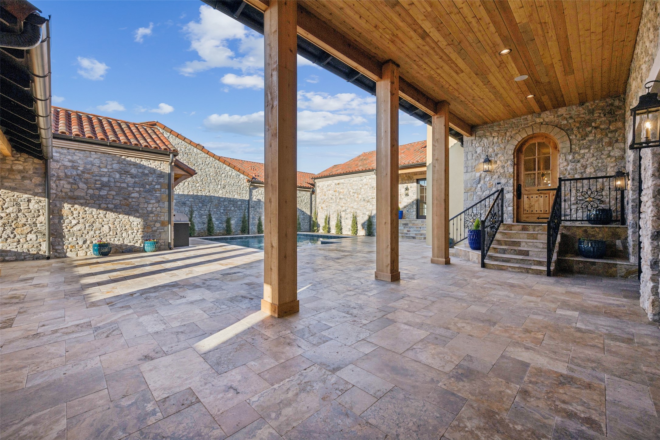 16 Catalonia Drive Westlake TX 76262