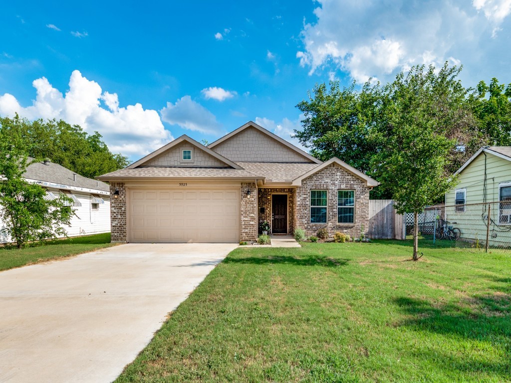 5925 Houghton Avenue Fort Worth TX 76107