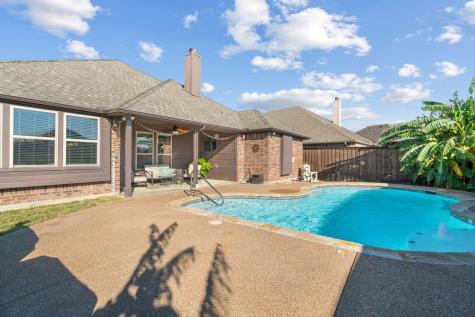 1667 Fraser Drive Burleson TX 76028