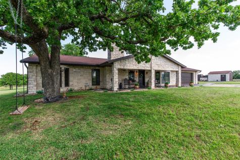 2043 Huddleston Road Sunset TX 76270