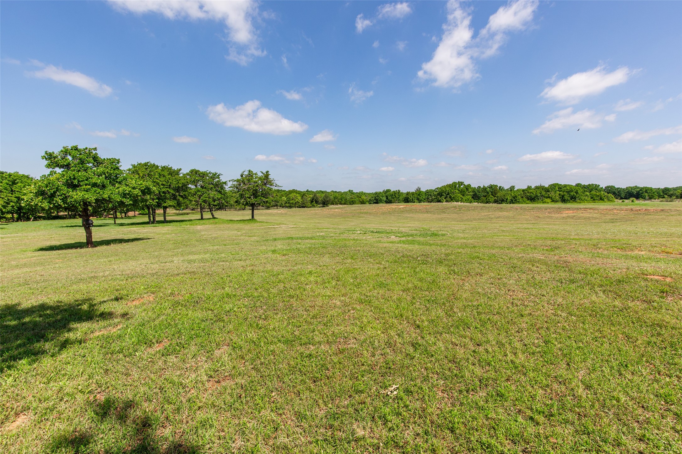 2043 Huddleston Road Sunset TX 76270