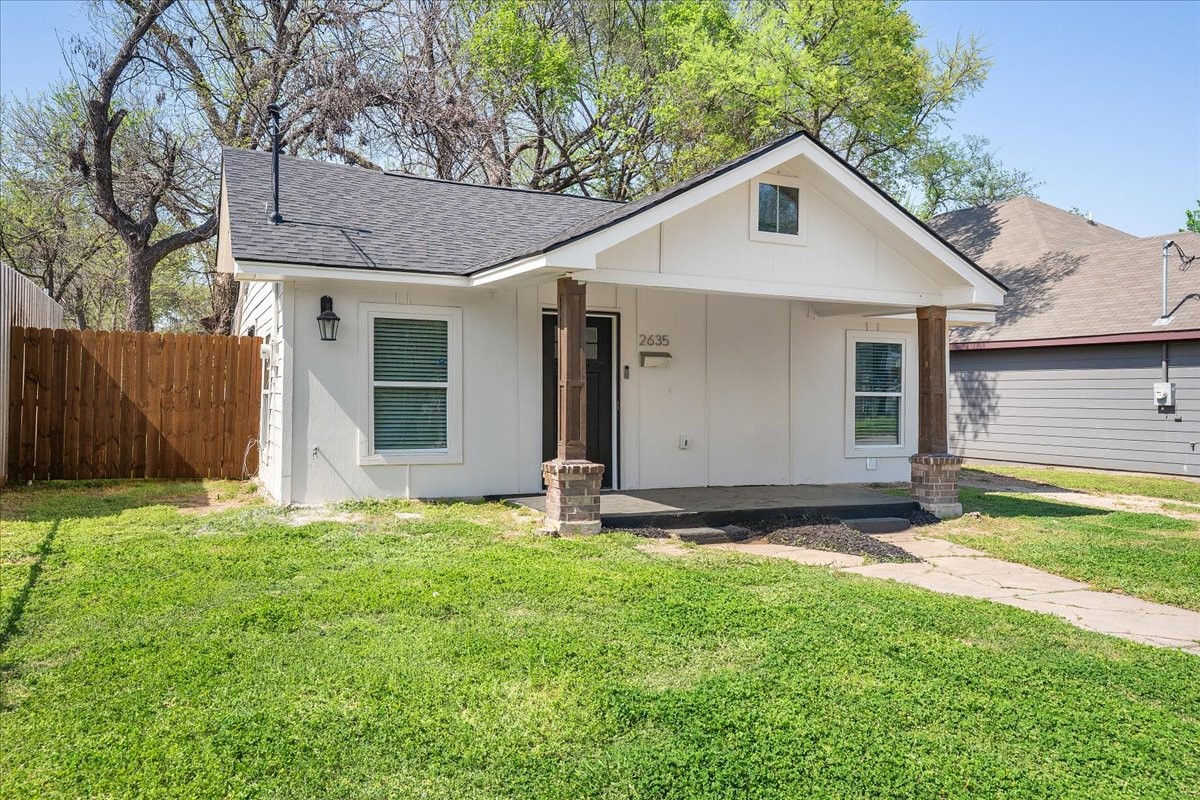 2635 Carpenter Avenue Dallas TX 75215