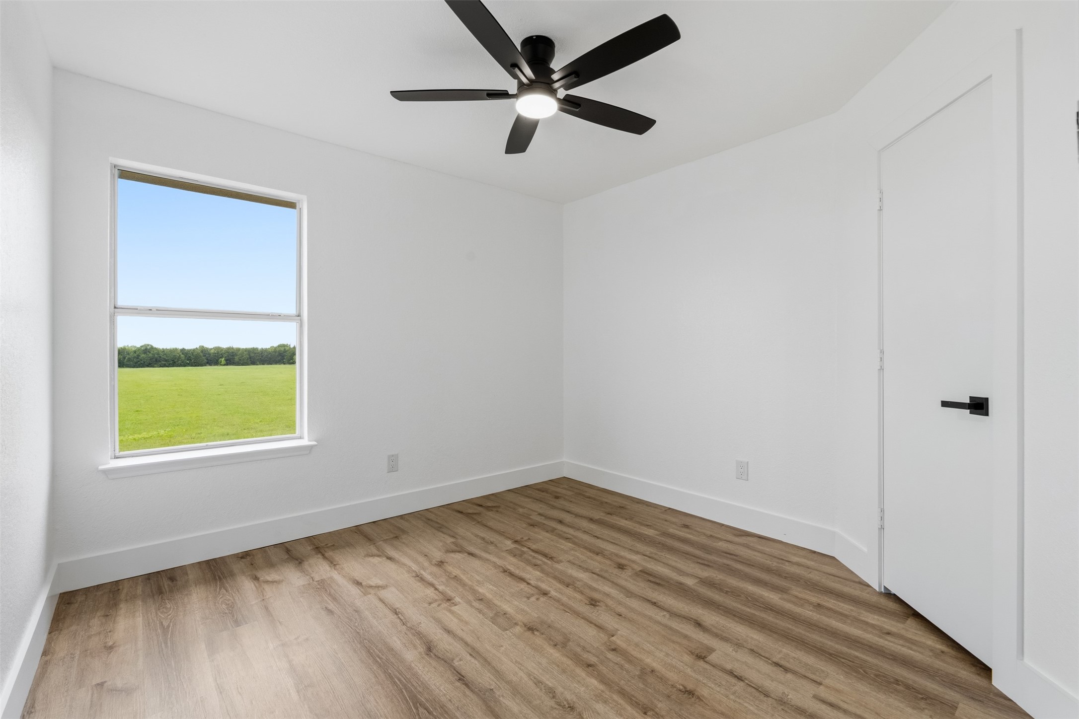 2712 Pioneer Lane Lancaster TX 75146