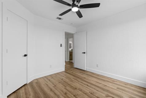 2712 Pioneer Lane Lancaster TX 75146