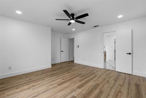 2712 Pioneer Lane Lancaster TX 75146