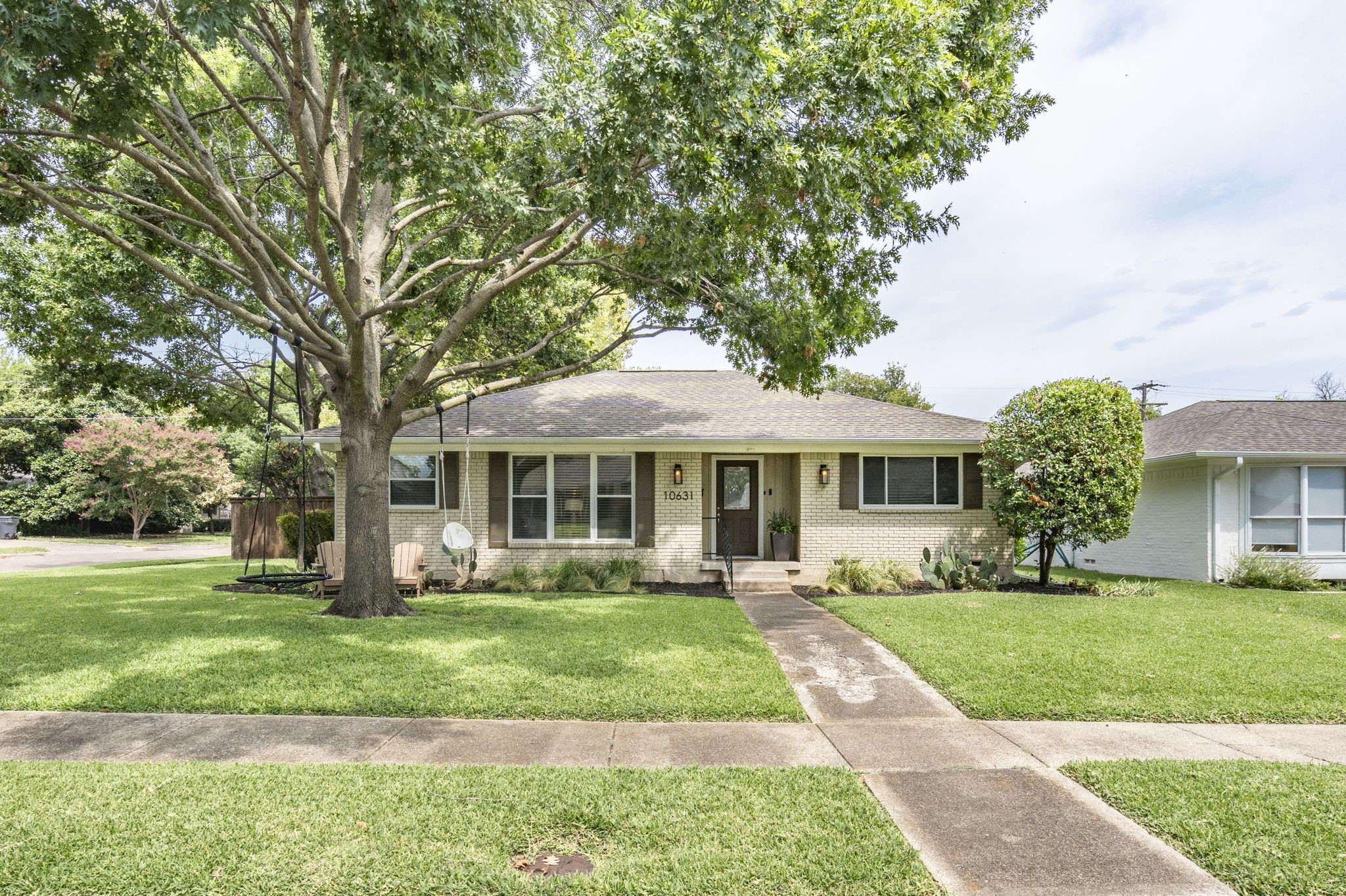 10631 Larchfield Lane Dallas TX 75238