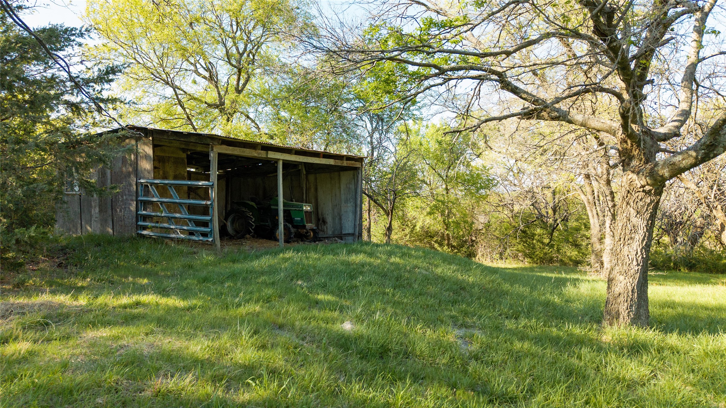 563 County Road 4730 Leonard TX 75452