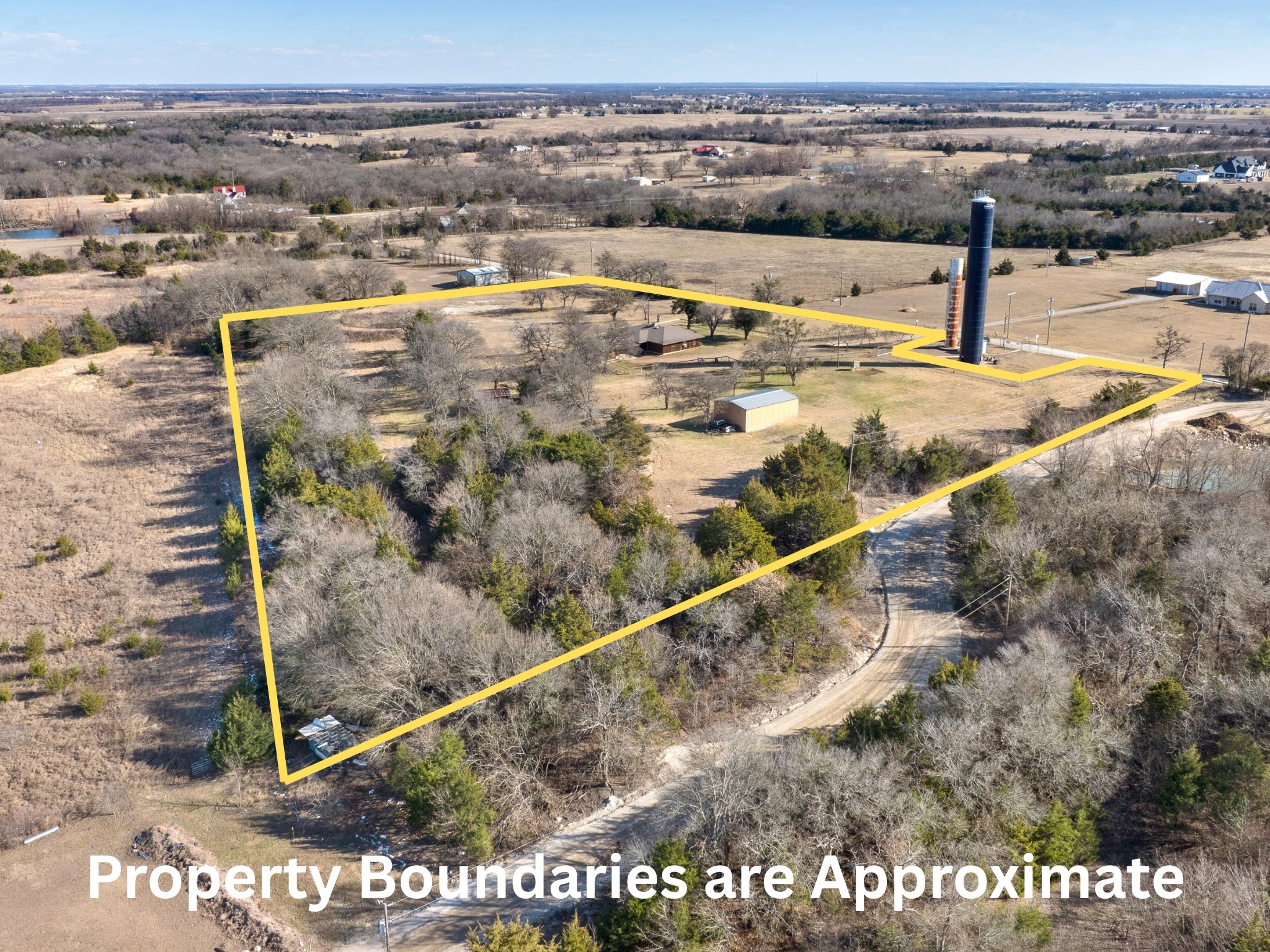 563 County Road 4730 Leonard TX 75452