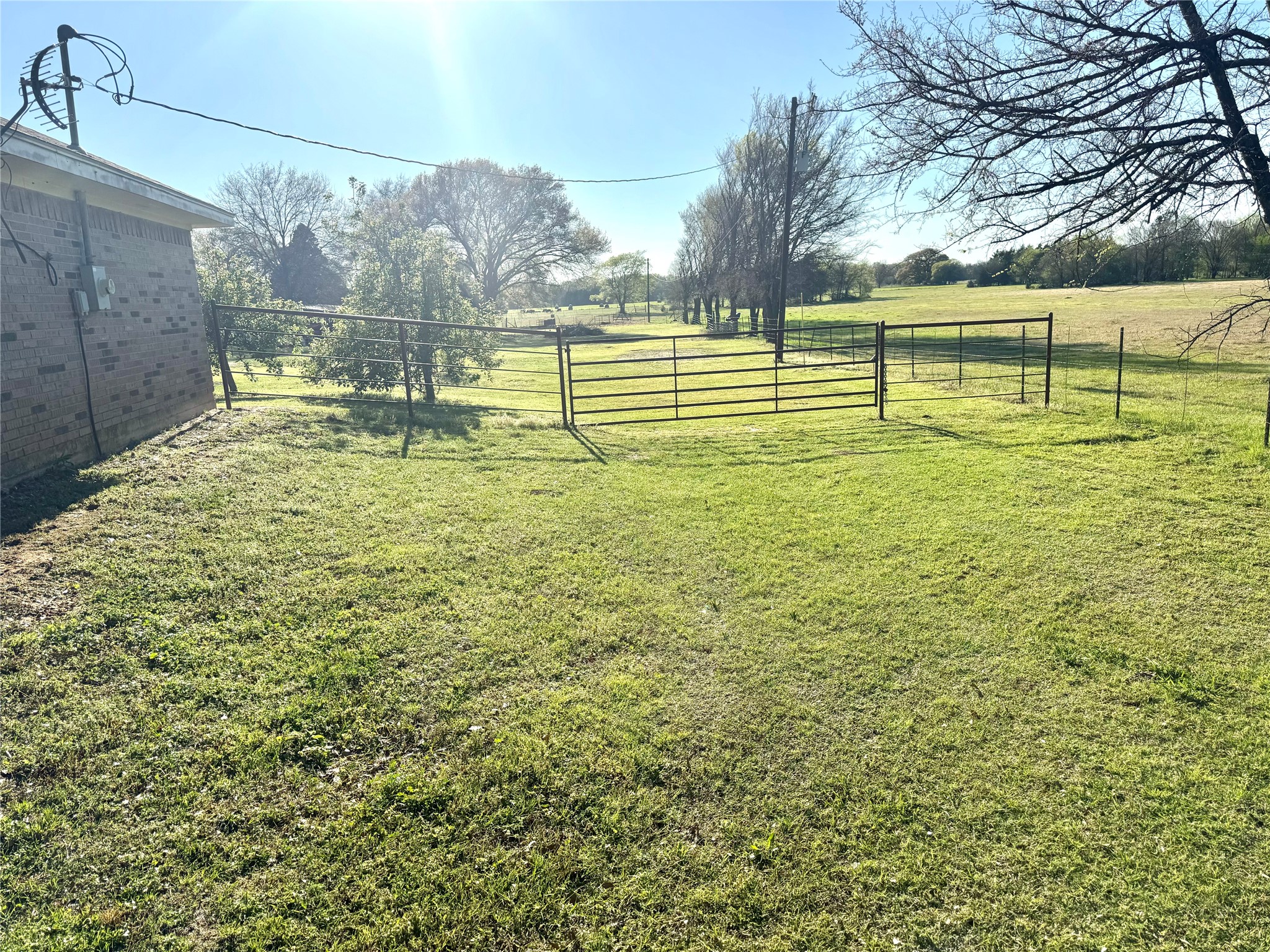 205 County Road 1135 Ravenna TX 75476