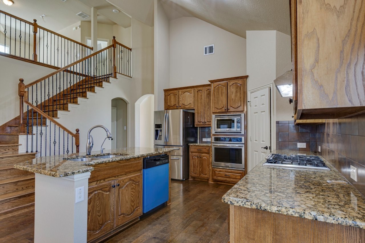 1522 Blue Jay Road Garland TX 75043