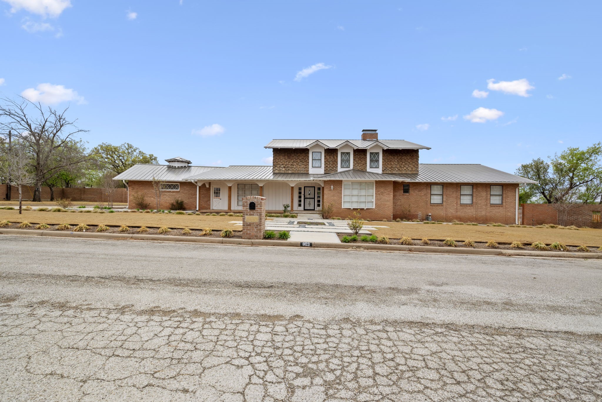 803 Lakeview Drive Mineral Wells TX 76067