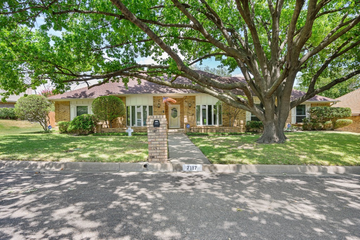 7117 Bettis Drive Fort Worth TX 76133