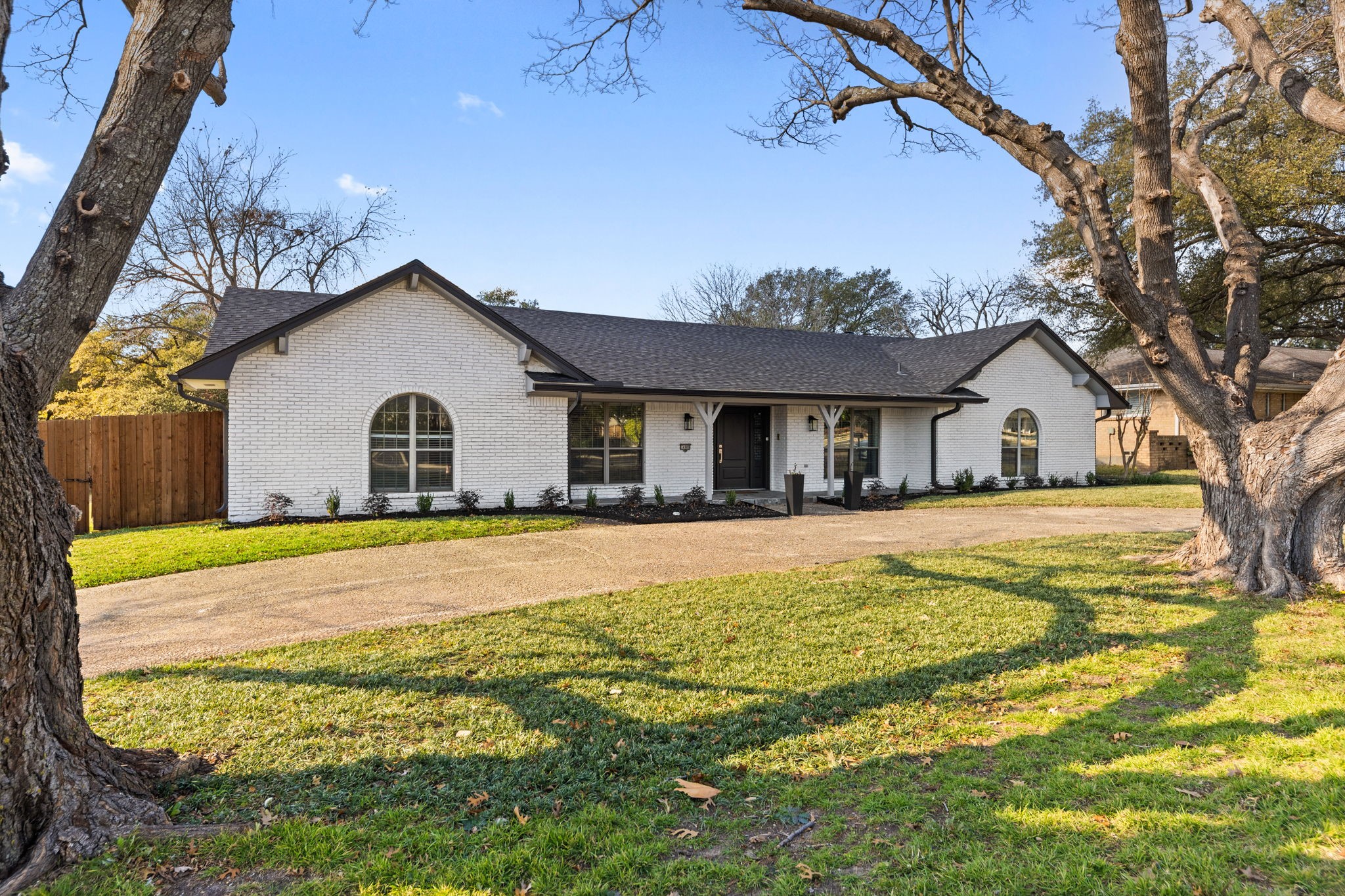 14909 Hillcrest Road Dallas TX 75248
