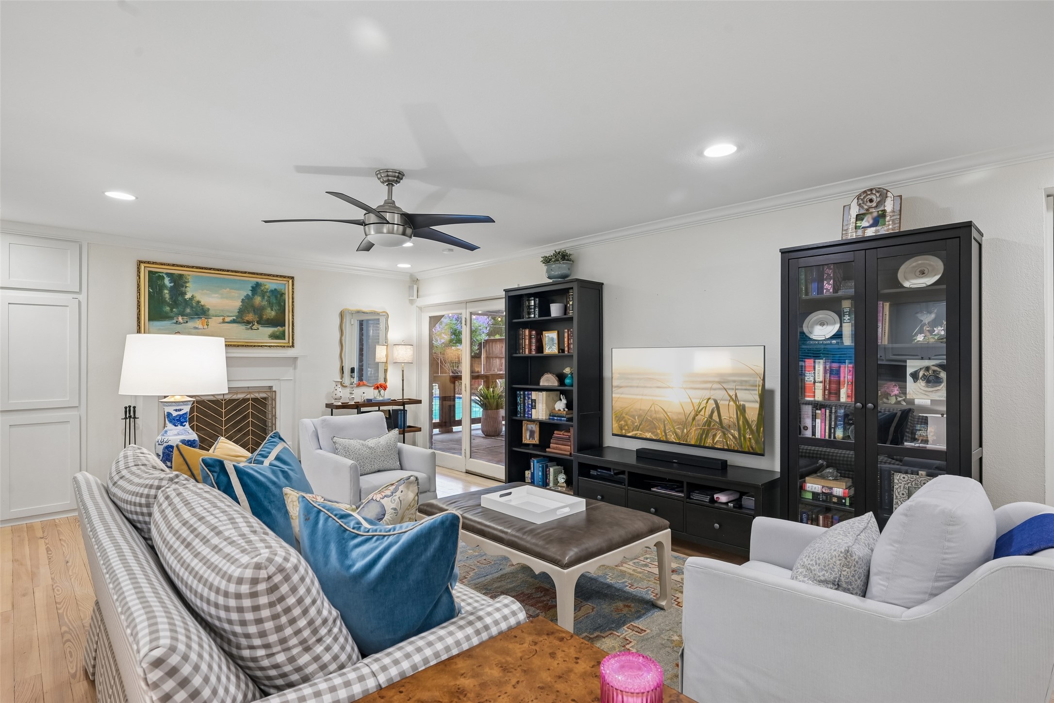 328 Oakcrest Drive Richardson TX 75080