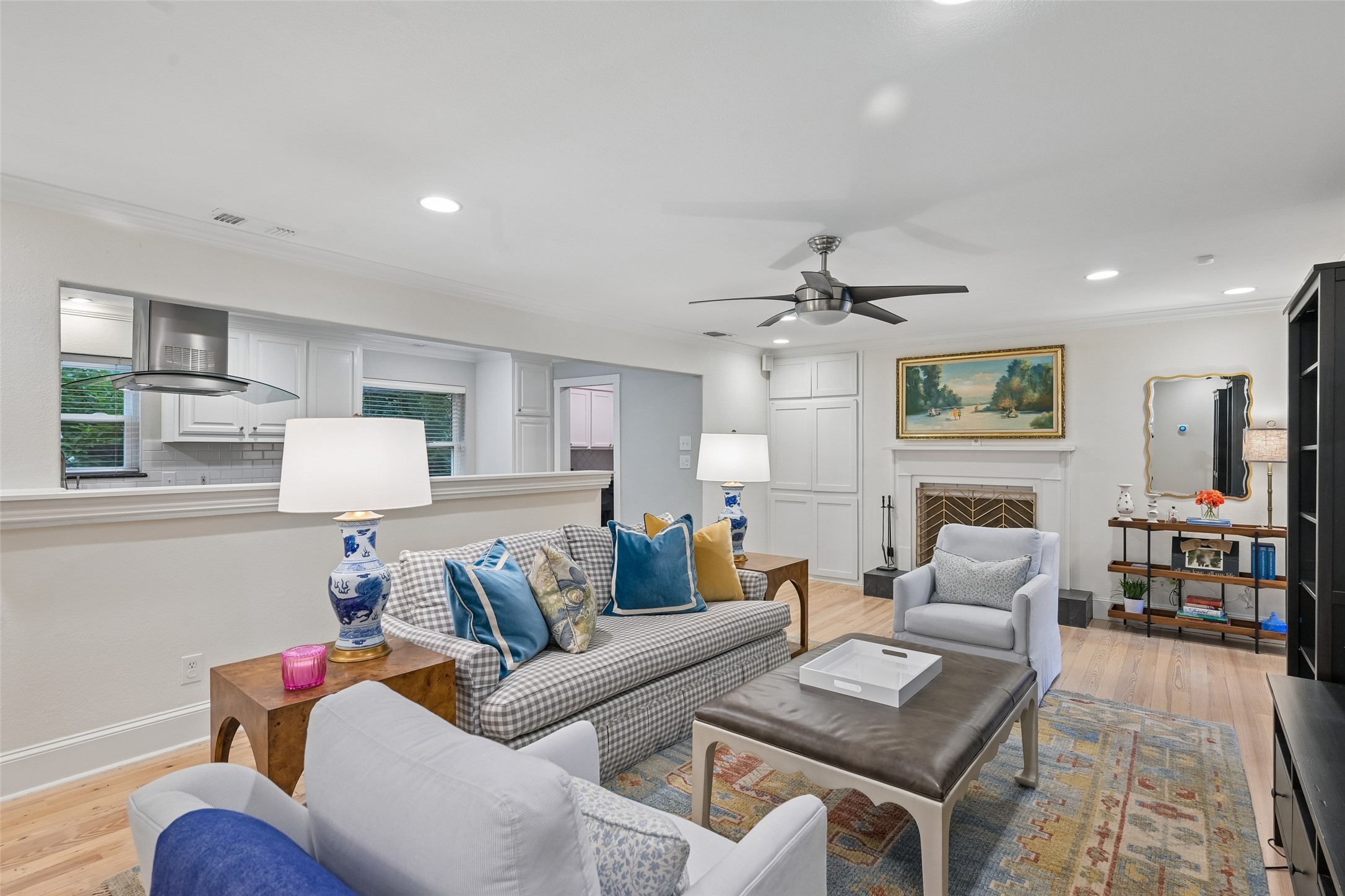 328 Oakcrest Drive Richardson TX 75080
