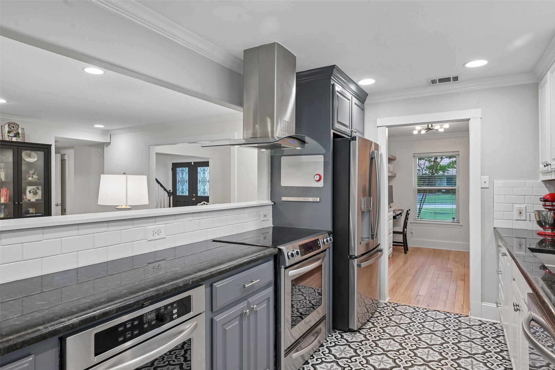 328 Oakcrest Drive Richardson TX 75080