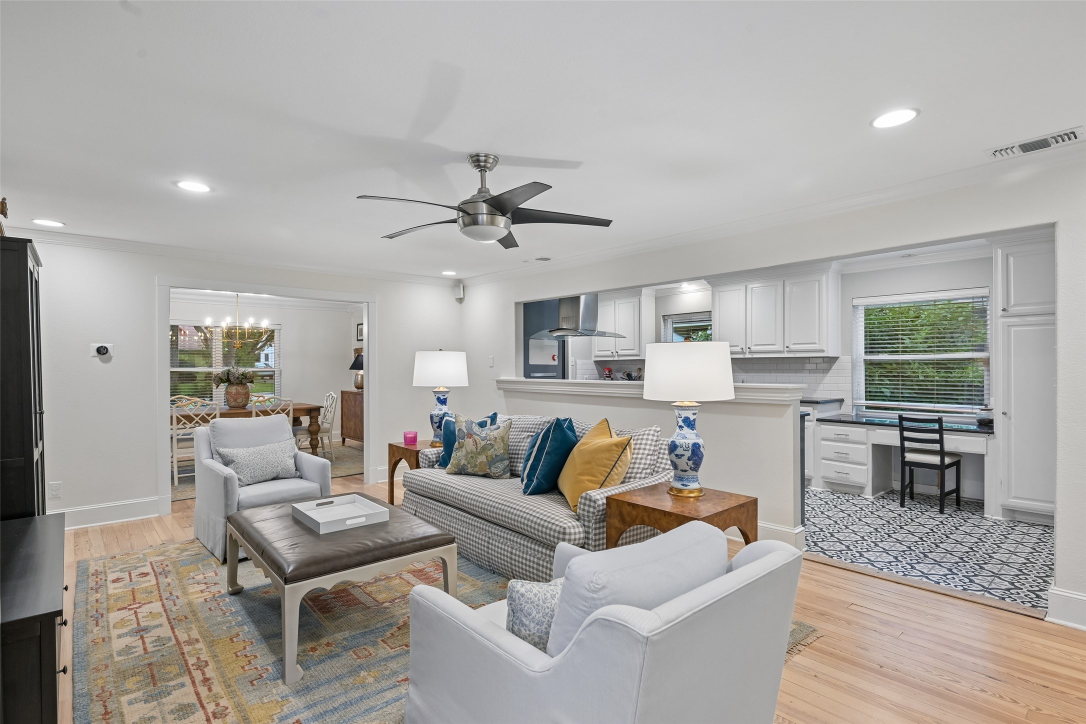 328 Oakcrest Drive Richardson TX 75080