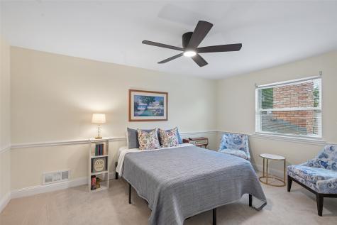328 Oakcrest Drive Richardson TX 75080