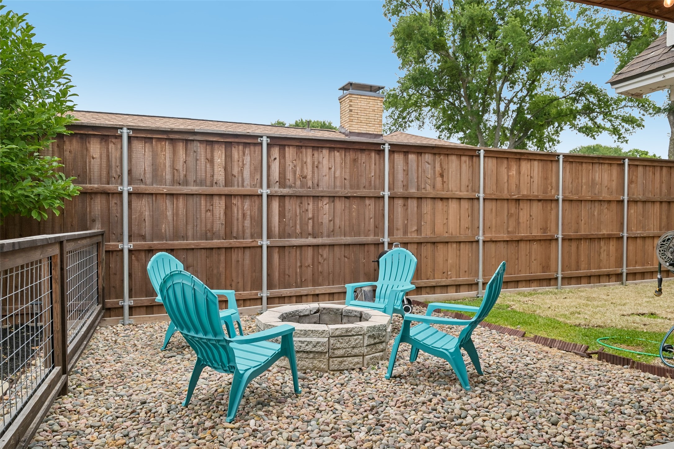328 Oakcrest Drive Richardson TX 75080