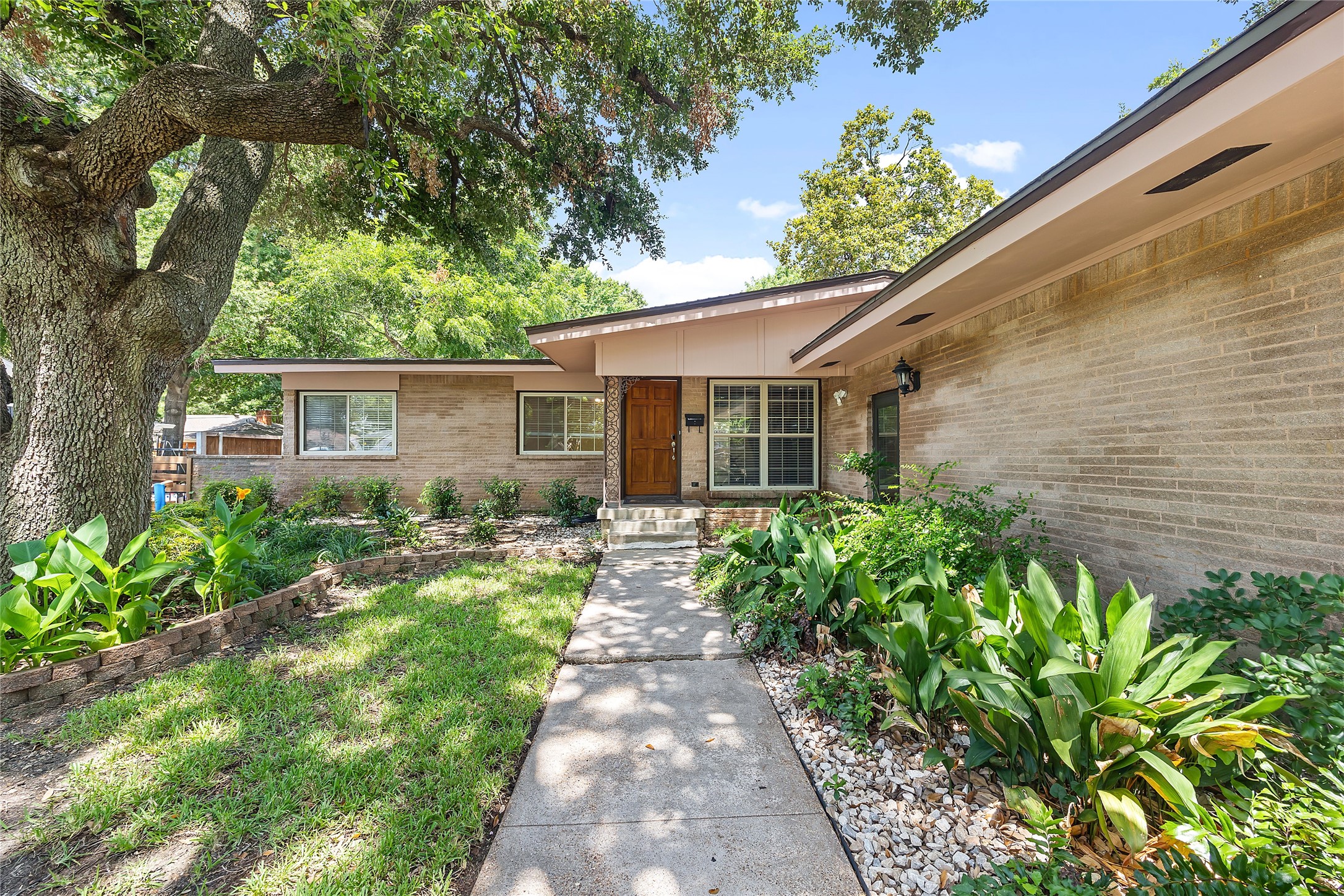 7329 Edgerton Drive Dallas TX 75231