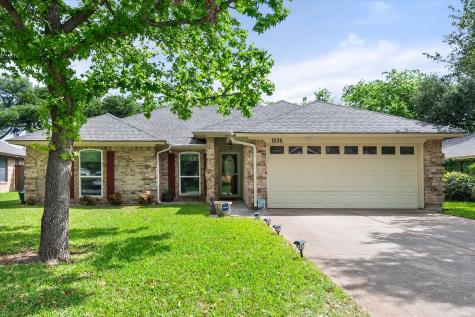 1536 Stratford Drive Mansfield TX 76063