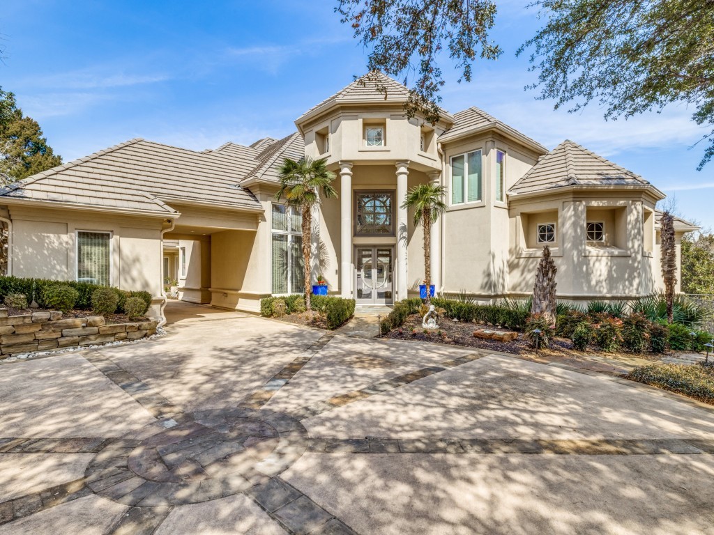 1800 O Henry Court Arlington TX 76006