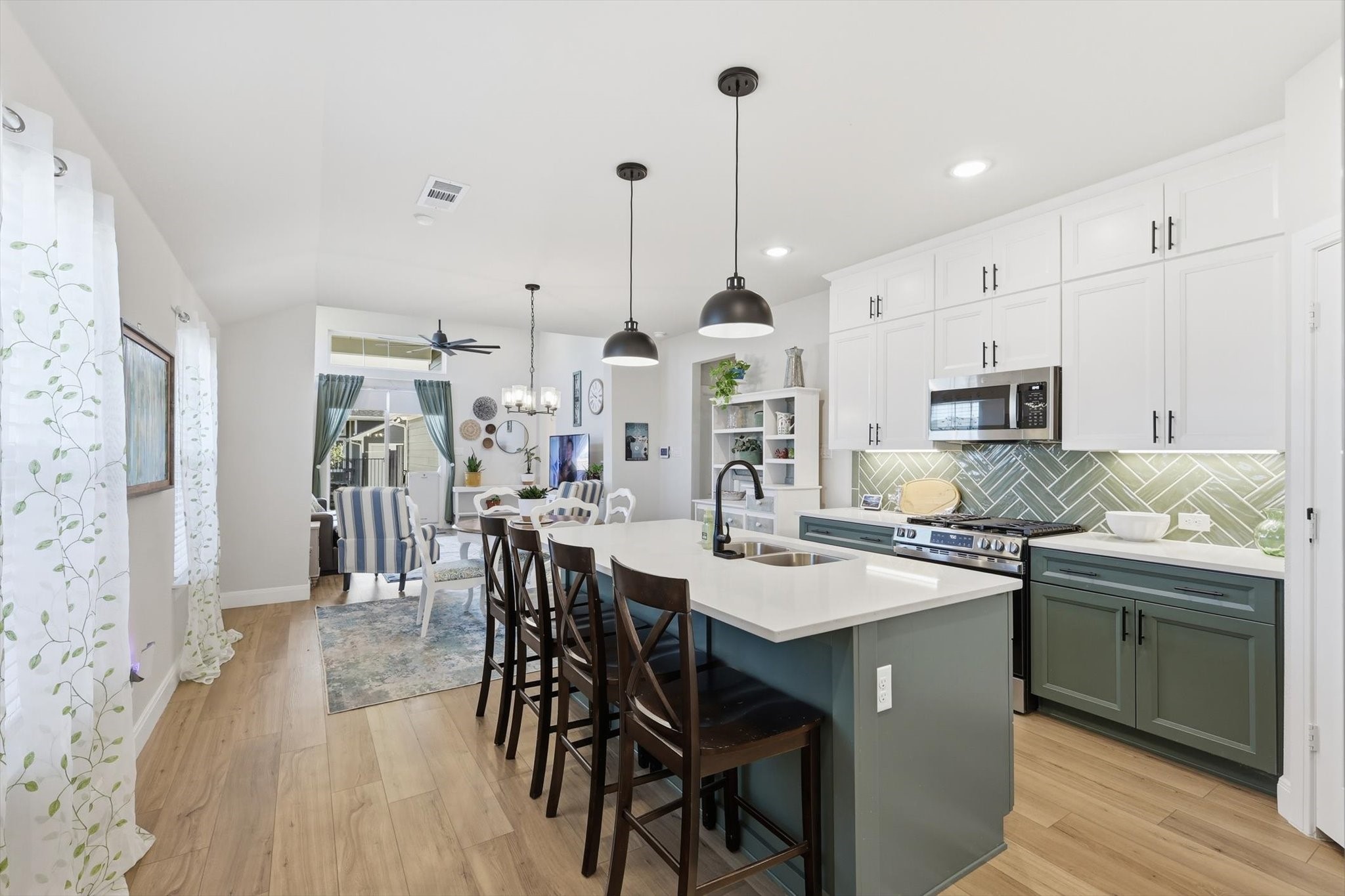 1018 Abigail Way Midlothian TX 76065