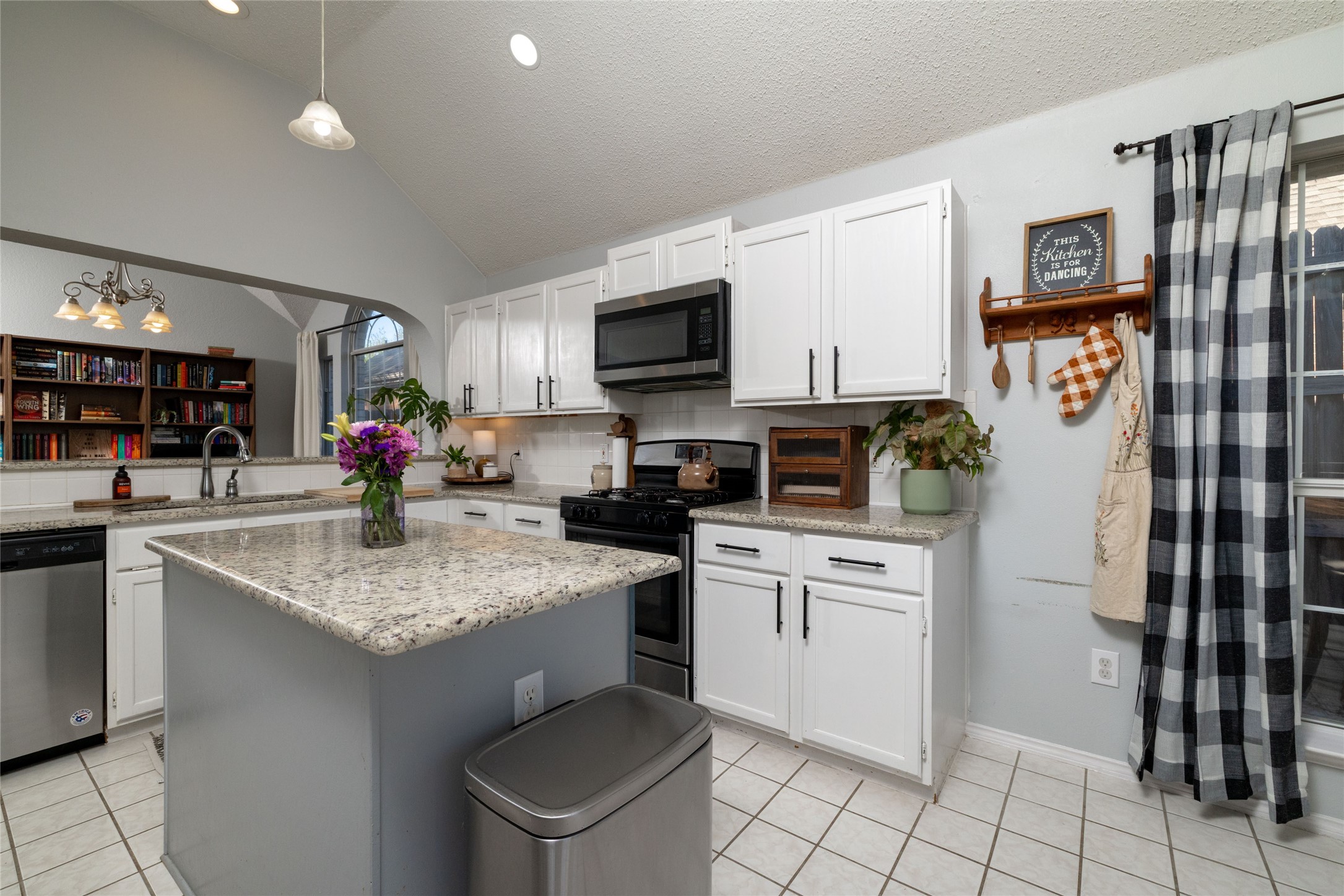 4809 Rincon Way Fort Worth TX 76137