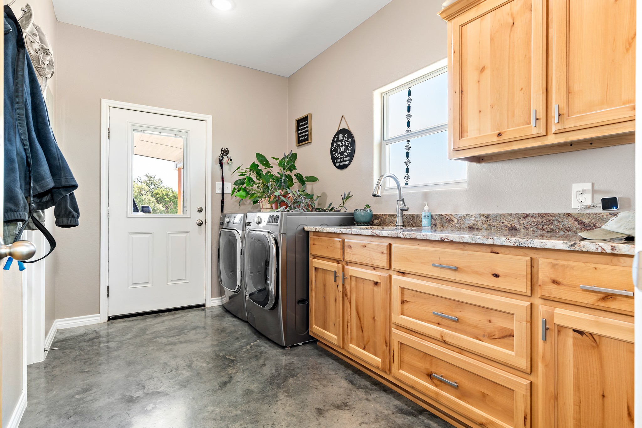 750 County Road 100 Purmela TX 76566