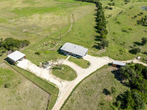 750 County Road 100 Purmela TX 76566