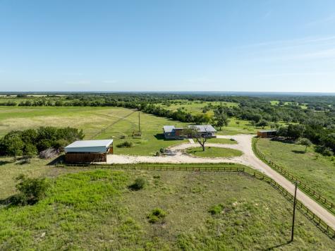 750 County Road 100 Purmela TX 76566
