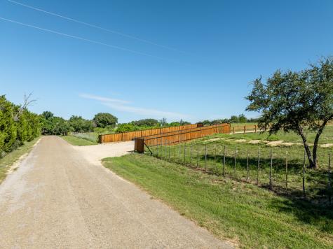 750 County Road 100 Purmela TX 76566