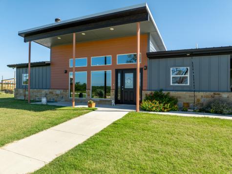 750 County Road 100 Purmela TX 76566