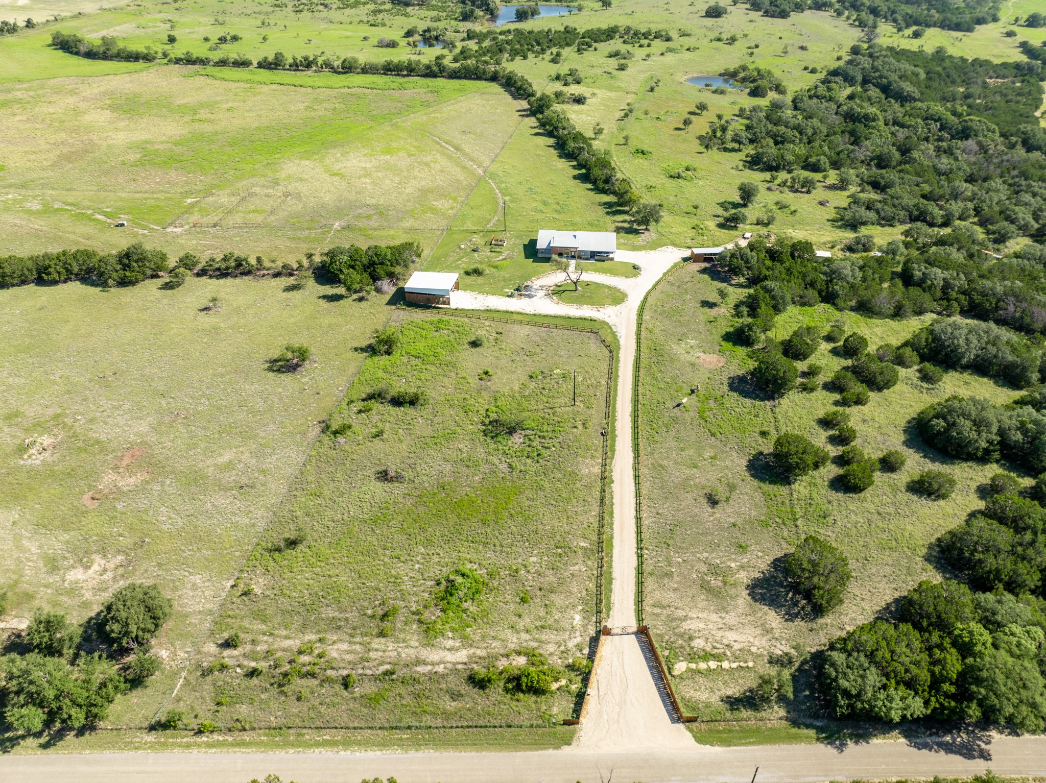 750 County Road 100 Purmela TX 76566