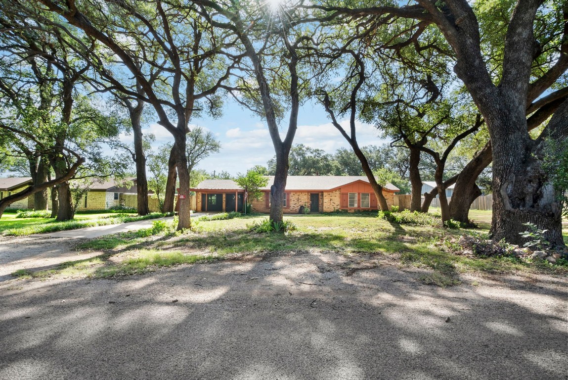 1235 Live Oak Street Buffalo Gap TX 79508