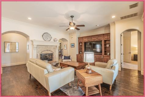 8108 Oak Knoll Drive North Richland Hills TX 76182