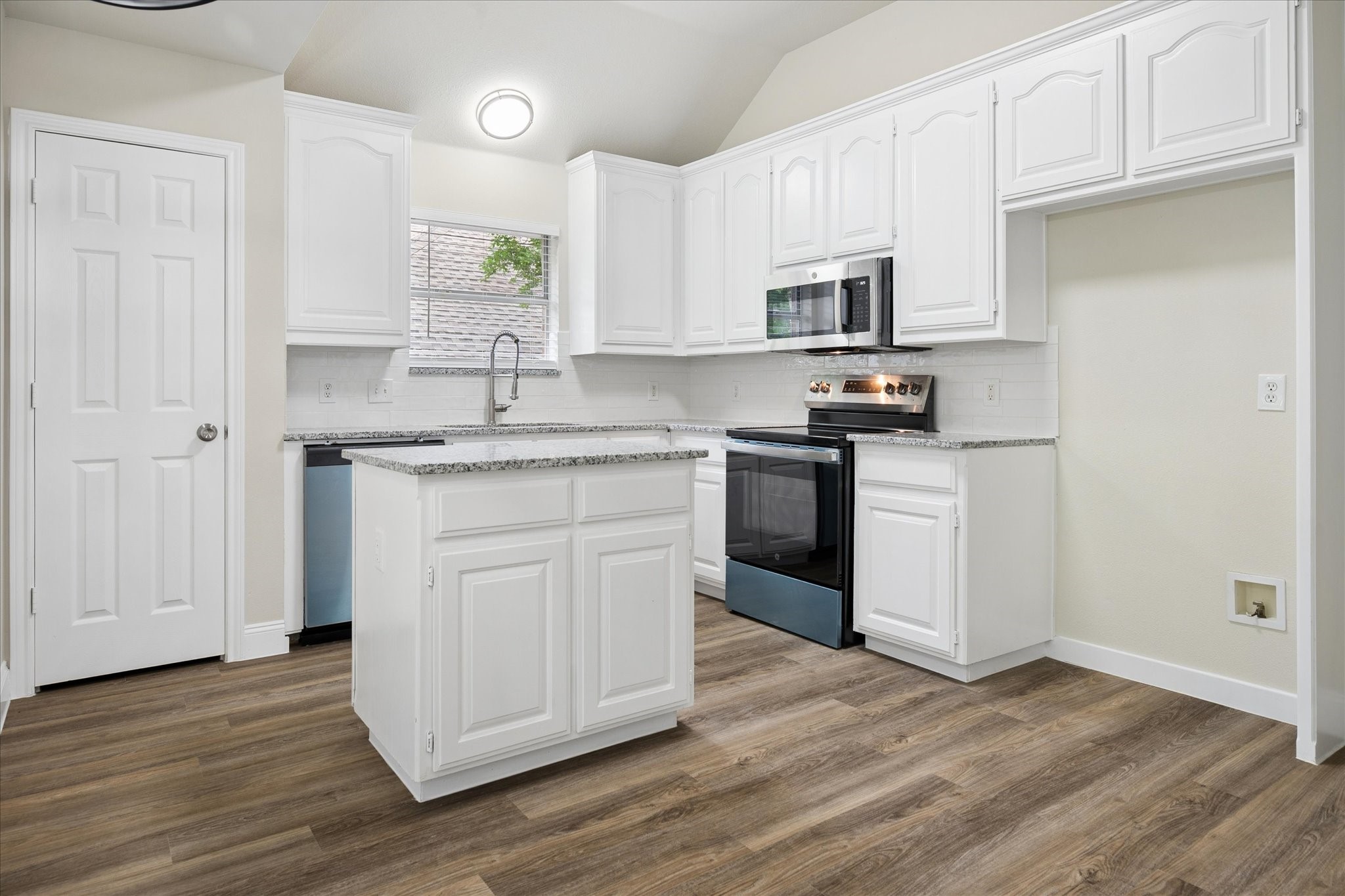 7205 Elm Wood Drive North Richland Hills TX 76182