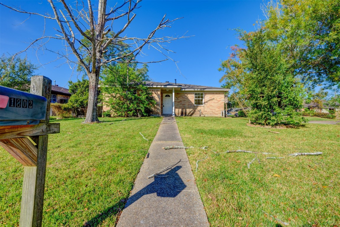 1802 Flamingo Drive League City TX 77573