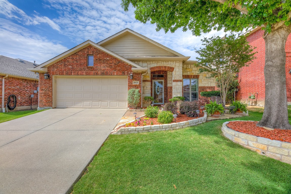 1621 Nighthawk Drive Little Elm TX 75068