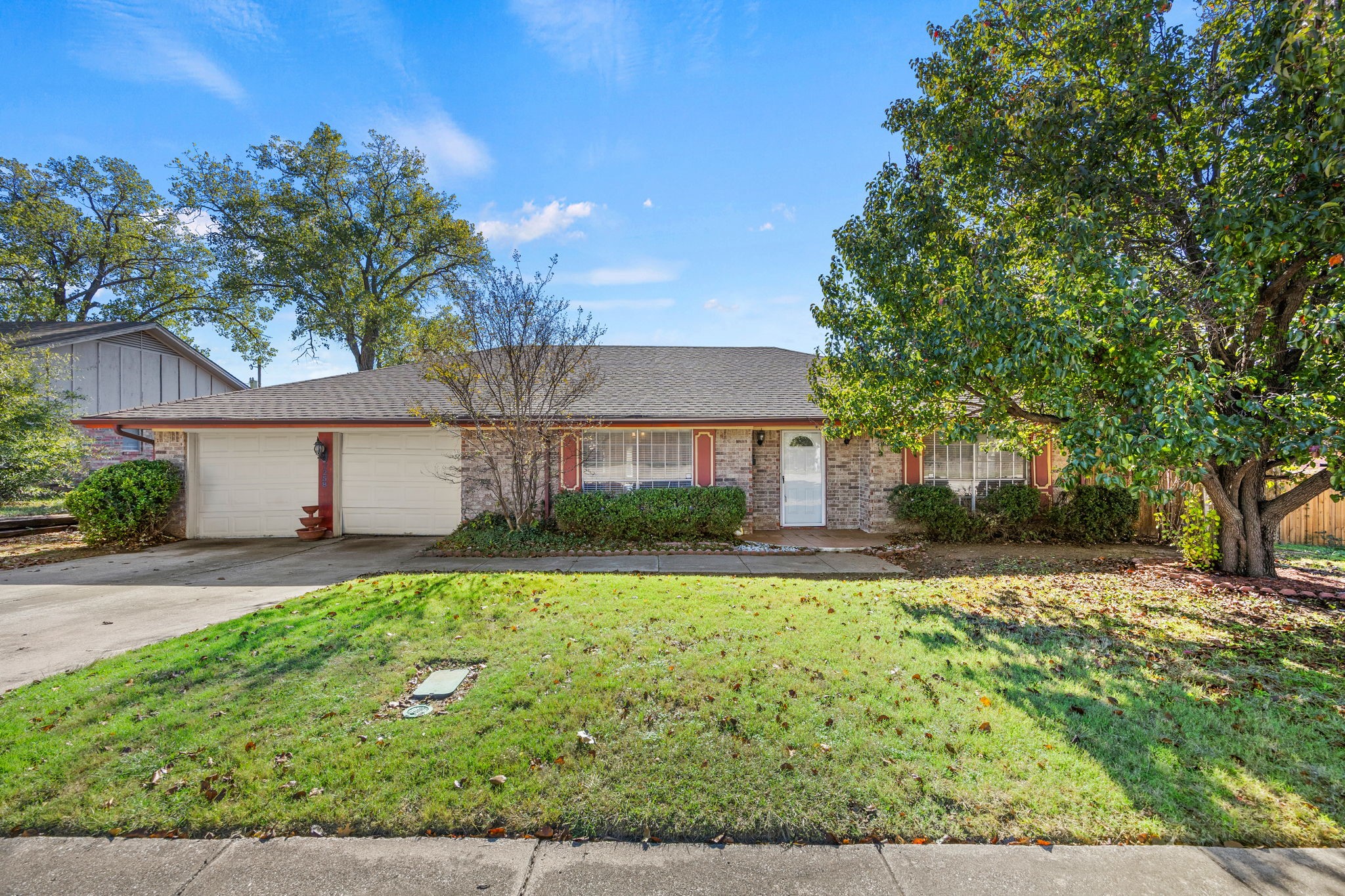 7258 Brentwood Stair Road Fort Worth TX 76112