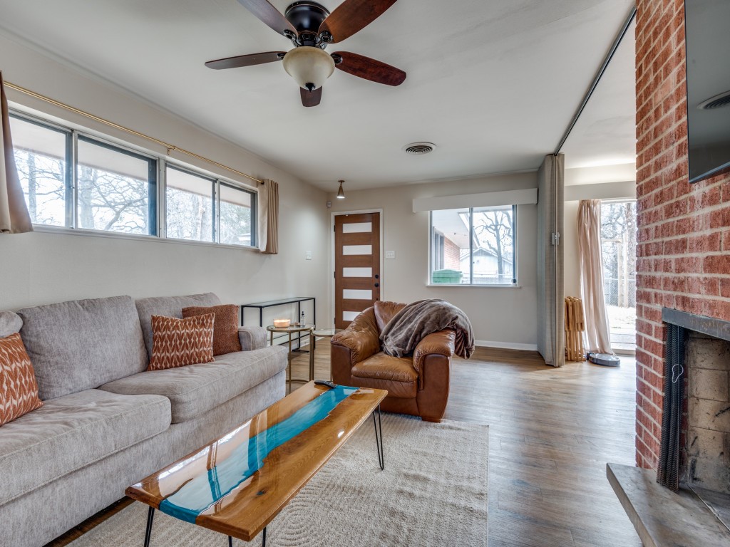2100 Oak Hill Road Fort Worth TX 76112