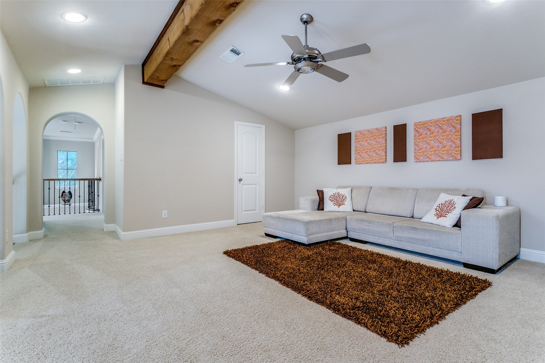 751 Laguna Irving TX 75039