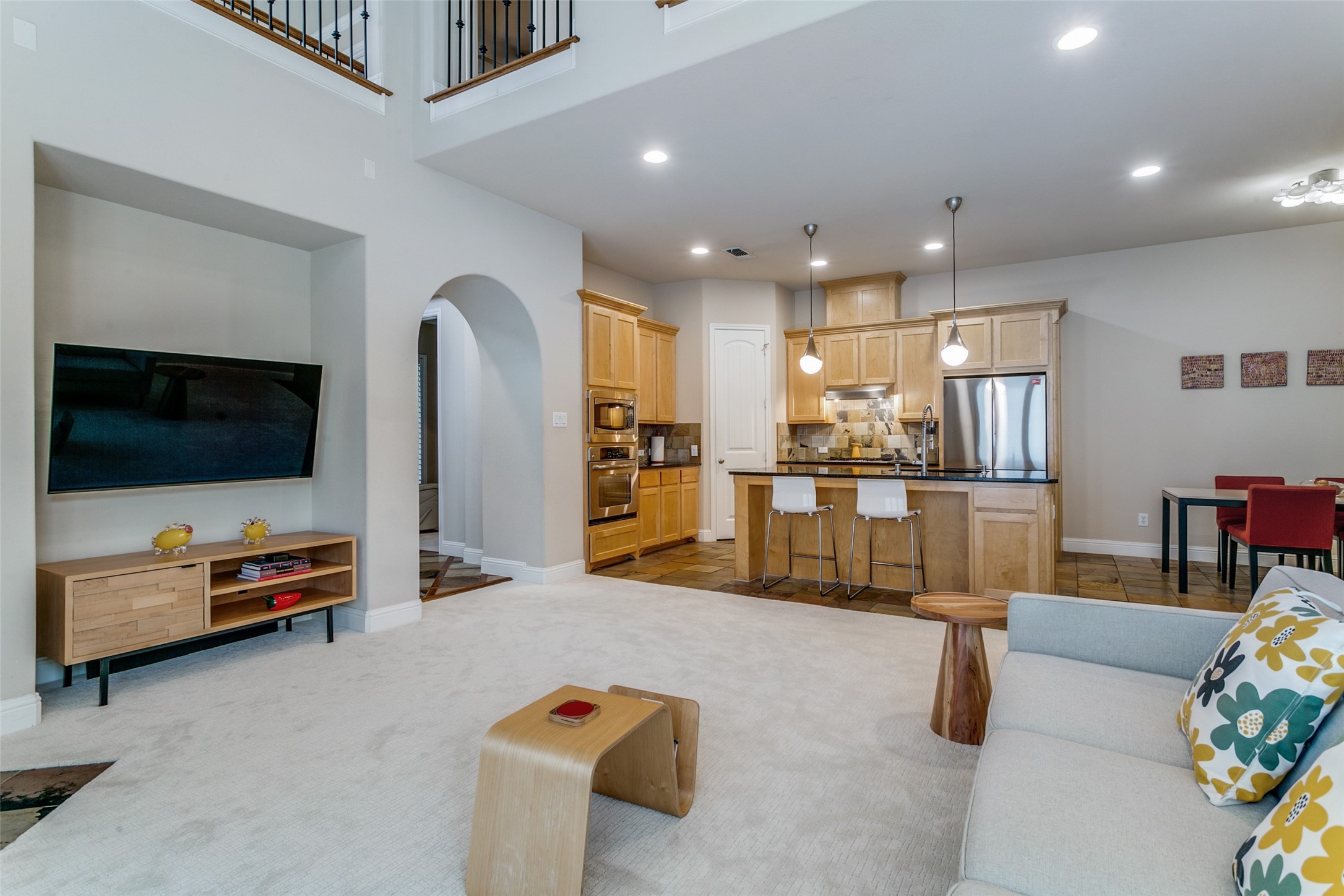 751 Laguna Irving TX 75039