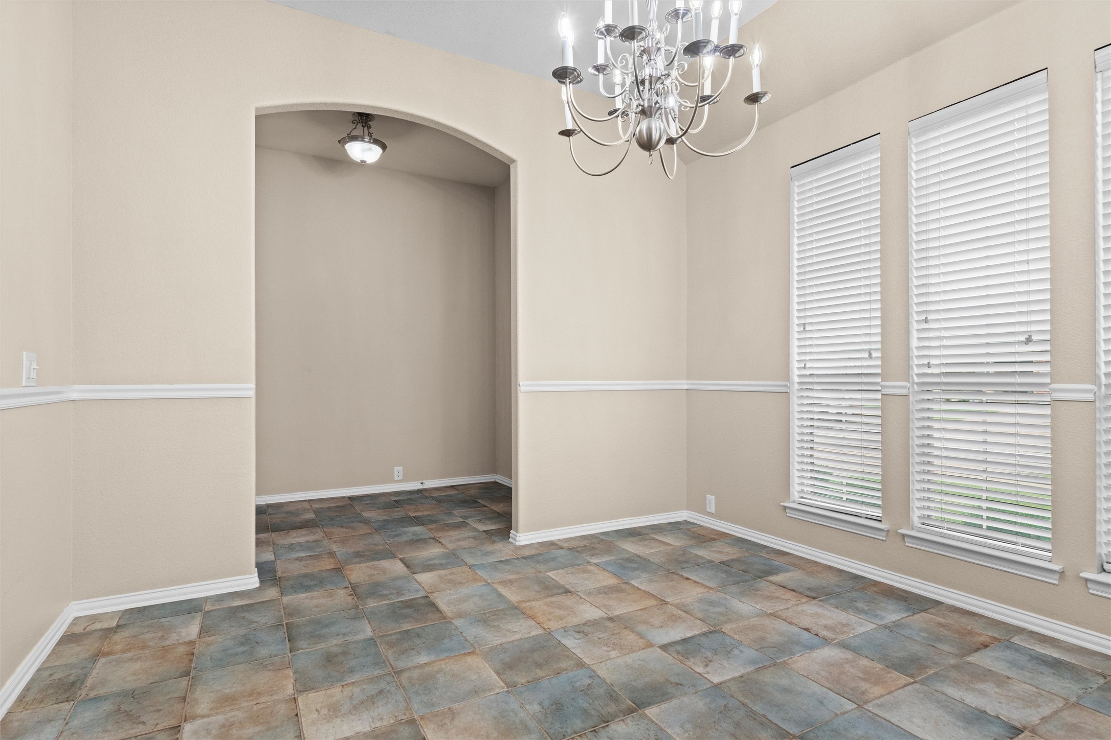 813 Cutting Horse Drive Mansfield TX 76063
