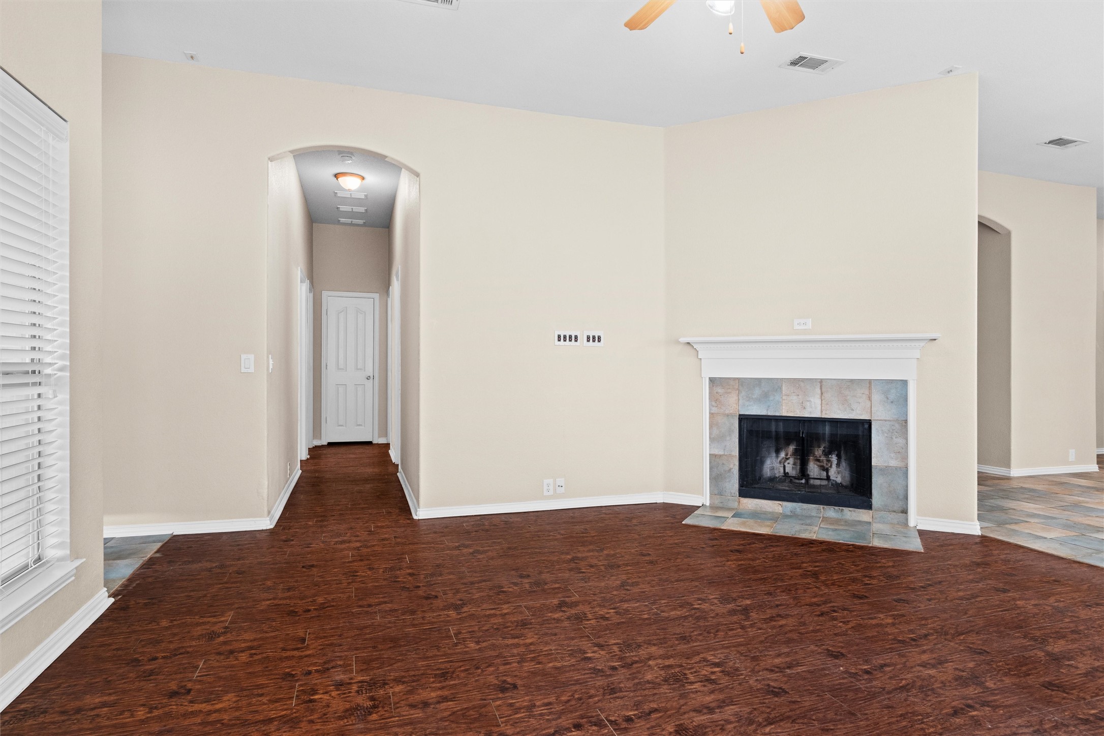 813 Cutting Horse Drive Mansfield TX 76063