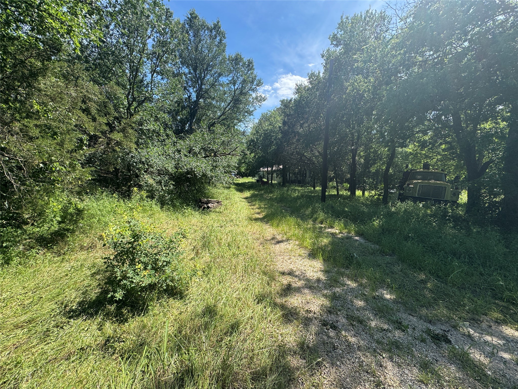 329 S Skyline Court Cresson TX 76035
