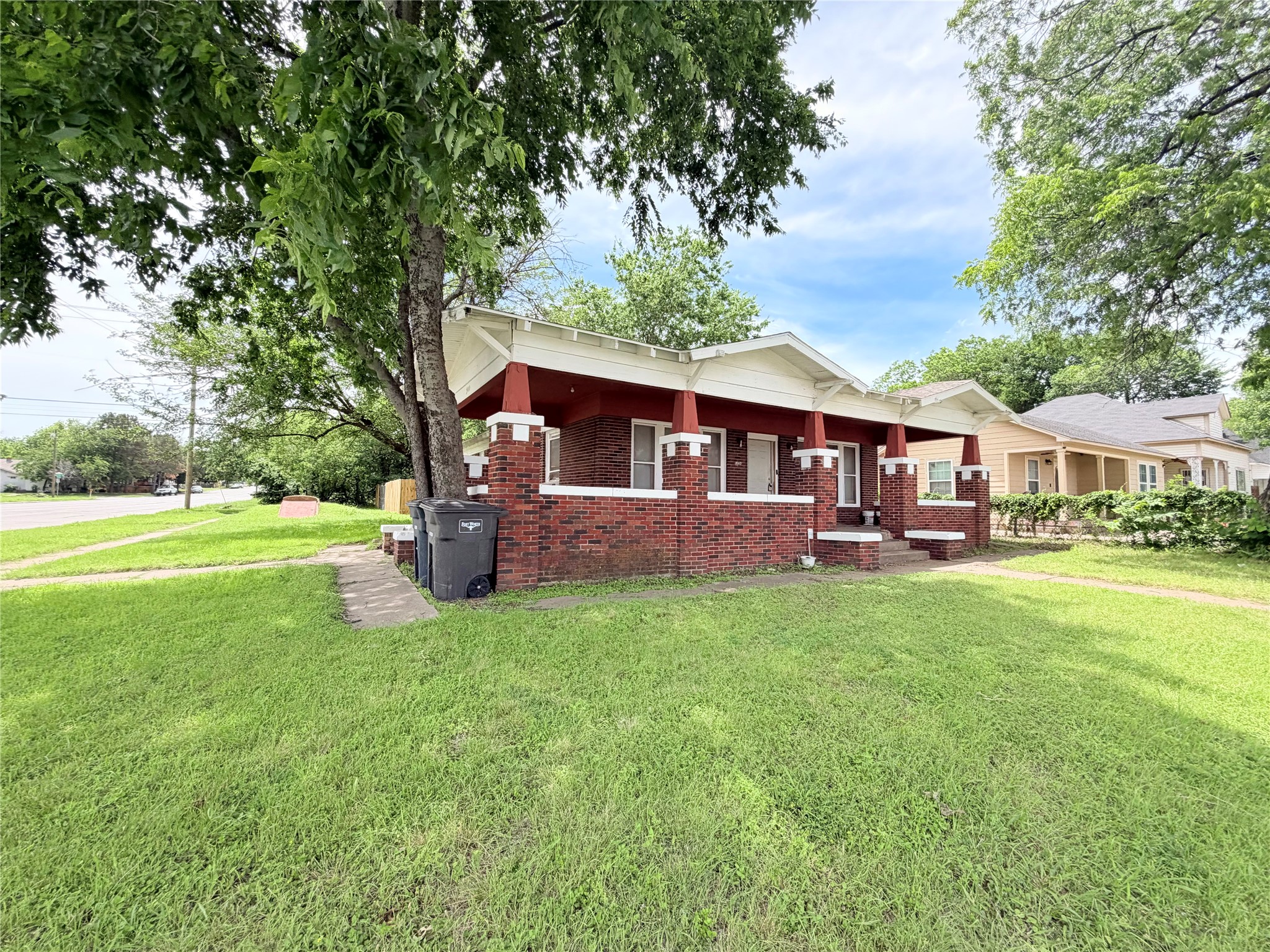 900 W Central Avenue Fort Worth TX 76164