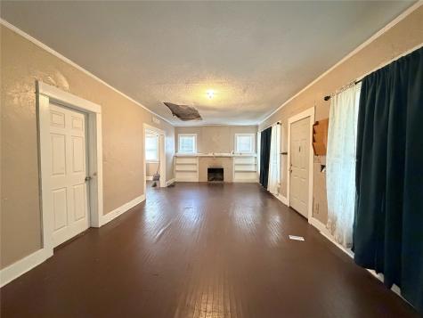 900 W Central Avenue Fort Worth TX 76164